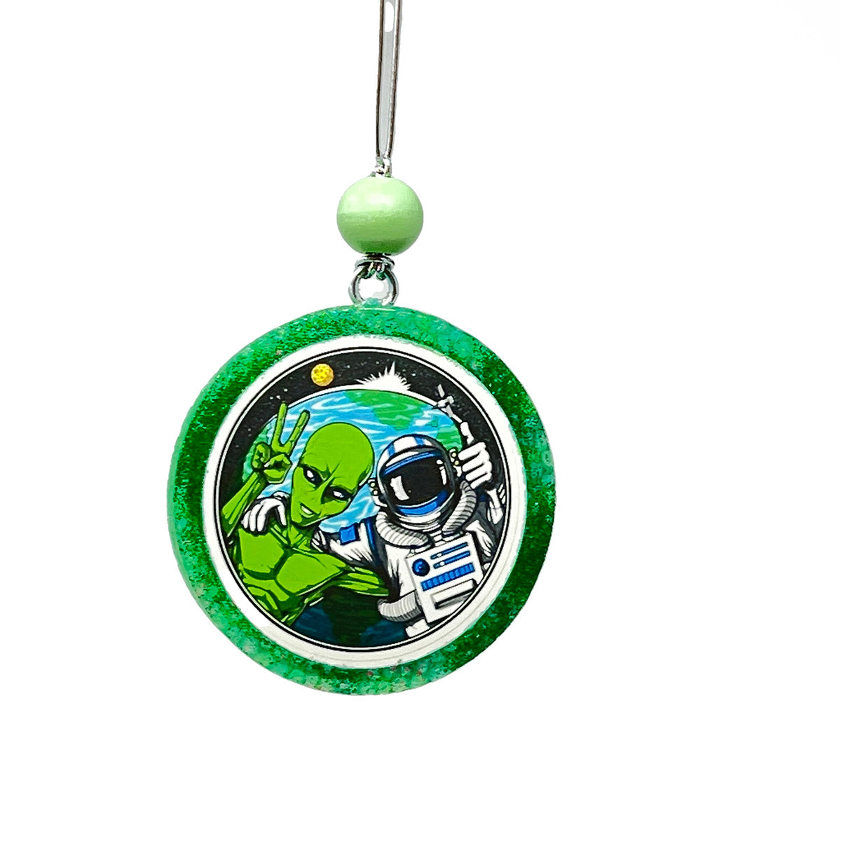 Fresh-E-Alien Round